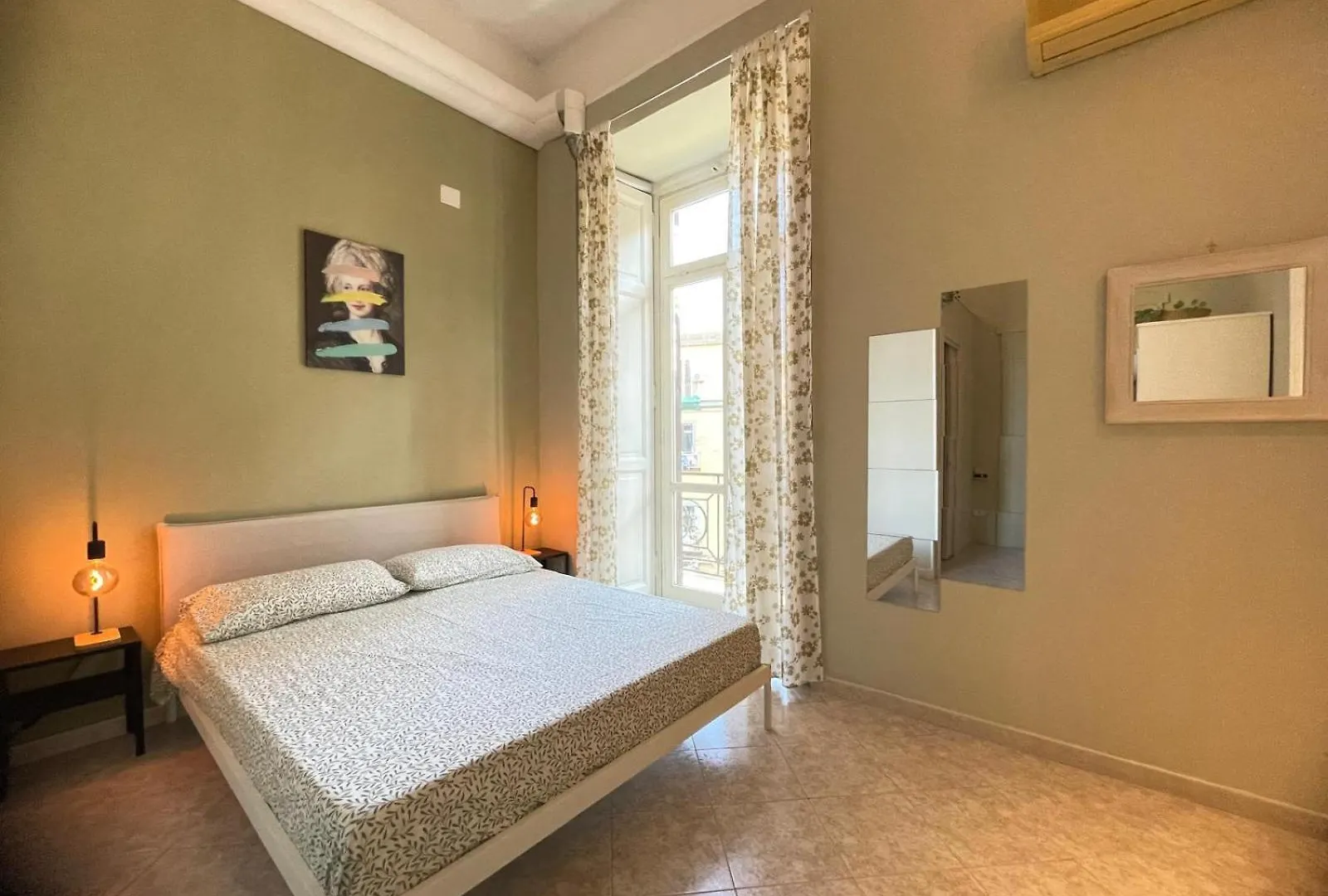 Guest house Napulera House Hotel Naples Italy